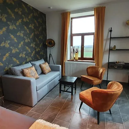 Tisza White House 4*