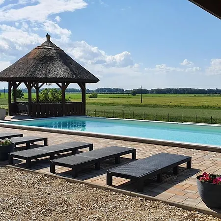 Bed & Breakfast Tisza White House