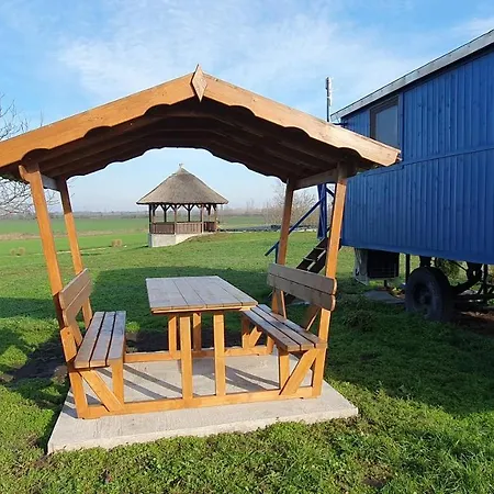 Tisza White House Tiszaszolos