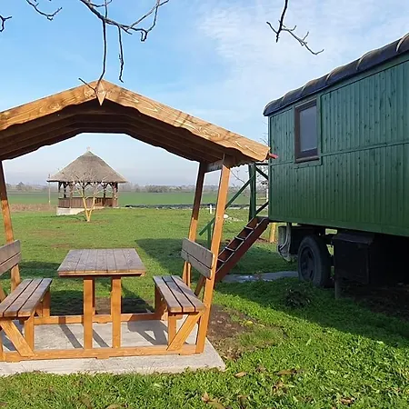 Tisza White House 4* Tiszaszolos