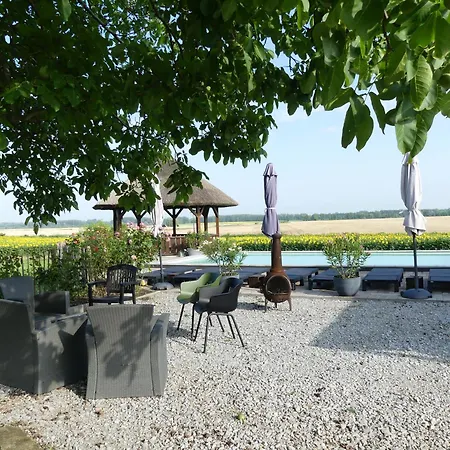 Tisza White House * Tiszaszolos