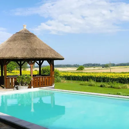 Tisza White House Bed & Breakfast Tiszaszolos
