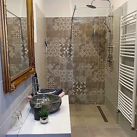 B&B Tisza White House 4*