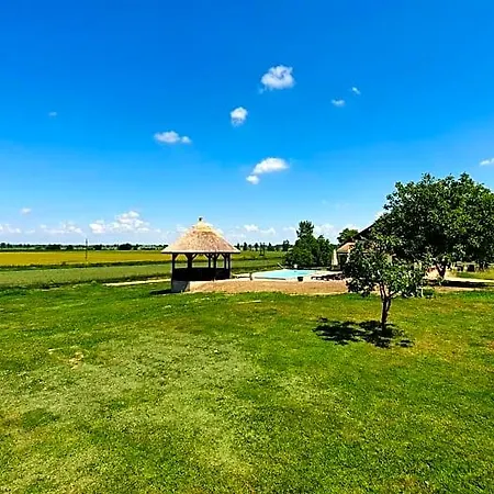 Tisza White House 4* Tiszaszolos