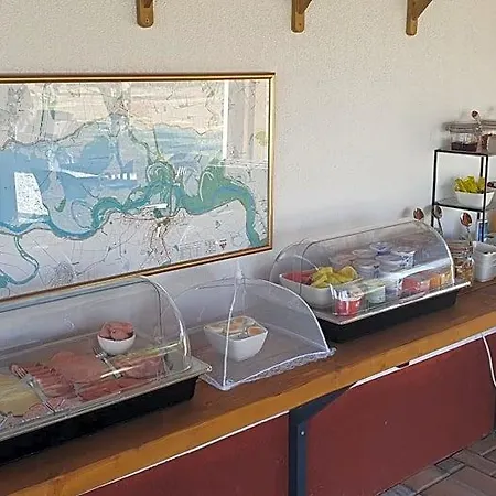 Tisza White House Bed and breakfast Tiszaszolos