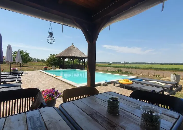 Tisza White House Tiszaszolos