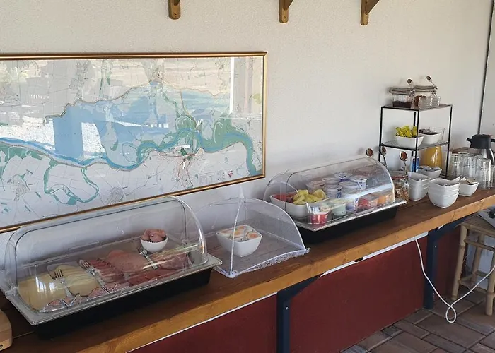 Bed & Breakfast Tisza White House