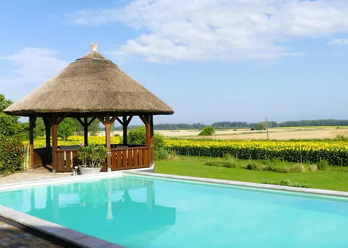 Tisza White House Bed & Breakfast Tiszaszolos